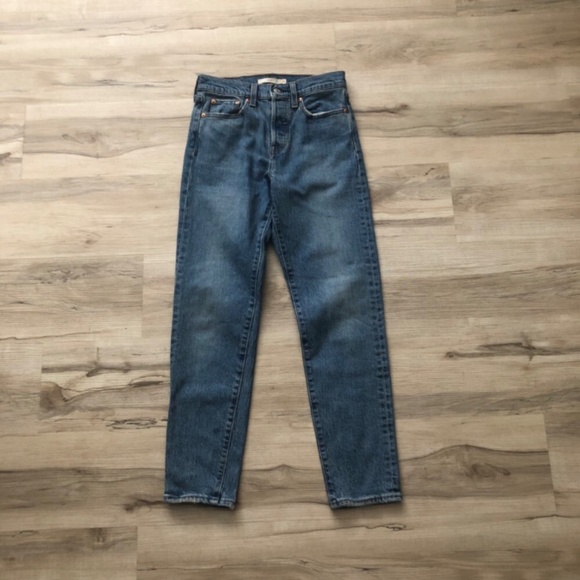 Levi’s High Waisted Wedgie Jeans - Picture 8 of 8